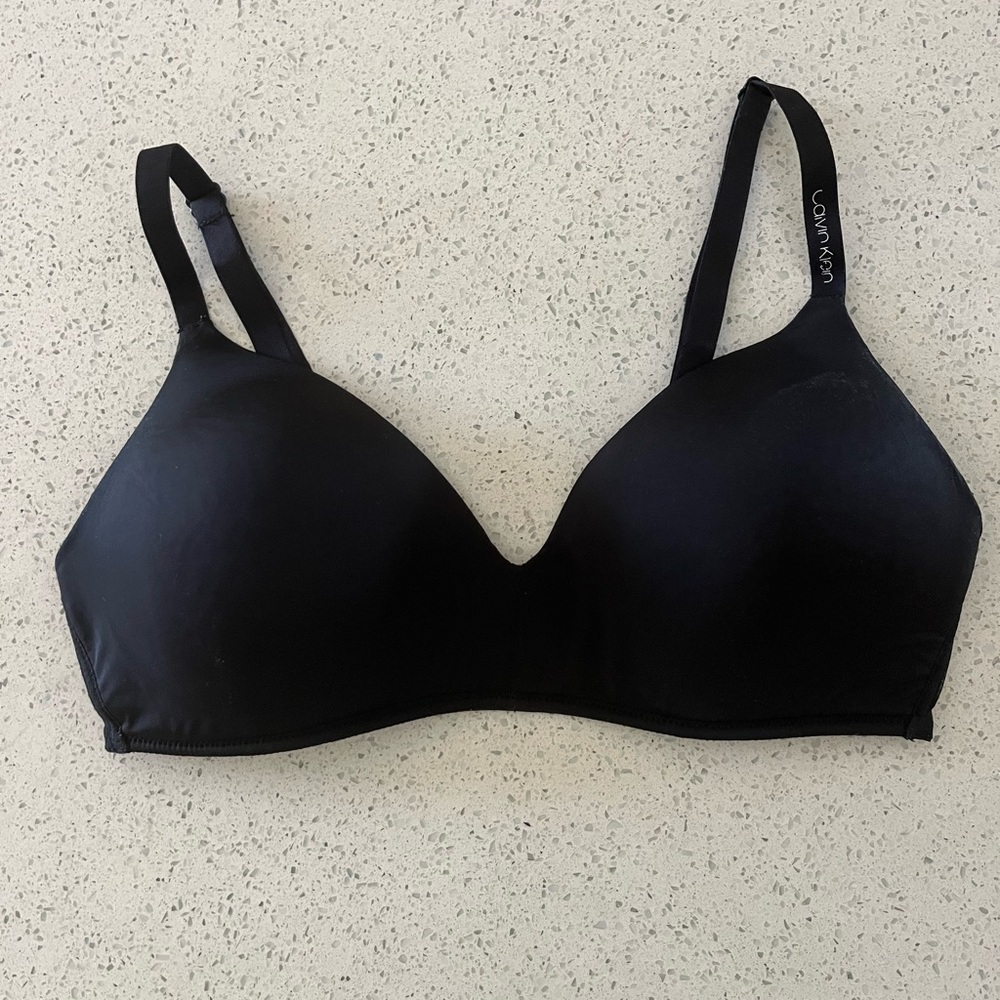 Calvin Klein Sleek Black Bra
